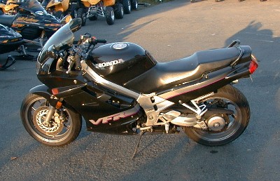 VFR750F.jpg